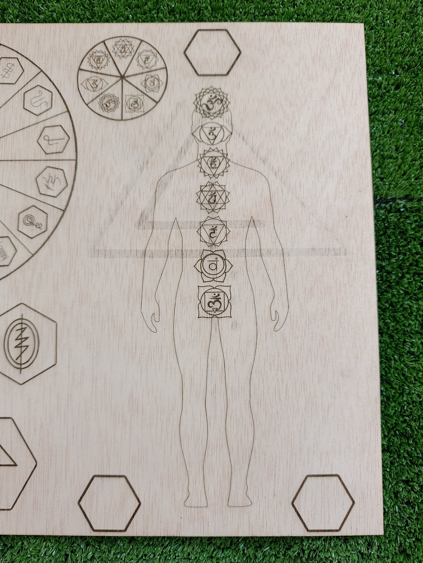 Mesa Shaj' Tâh madera de Okume