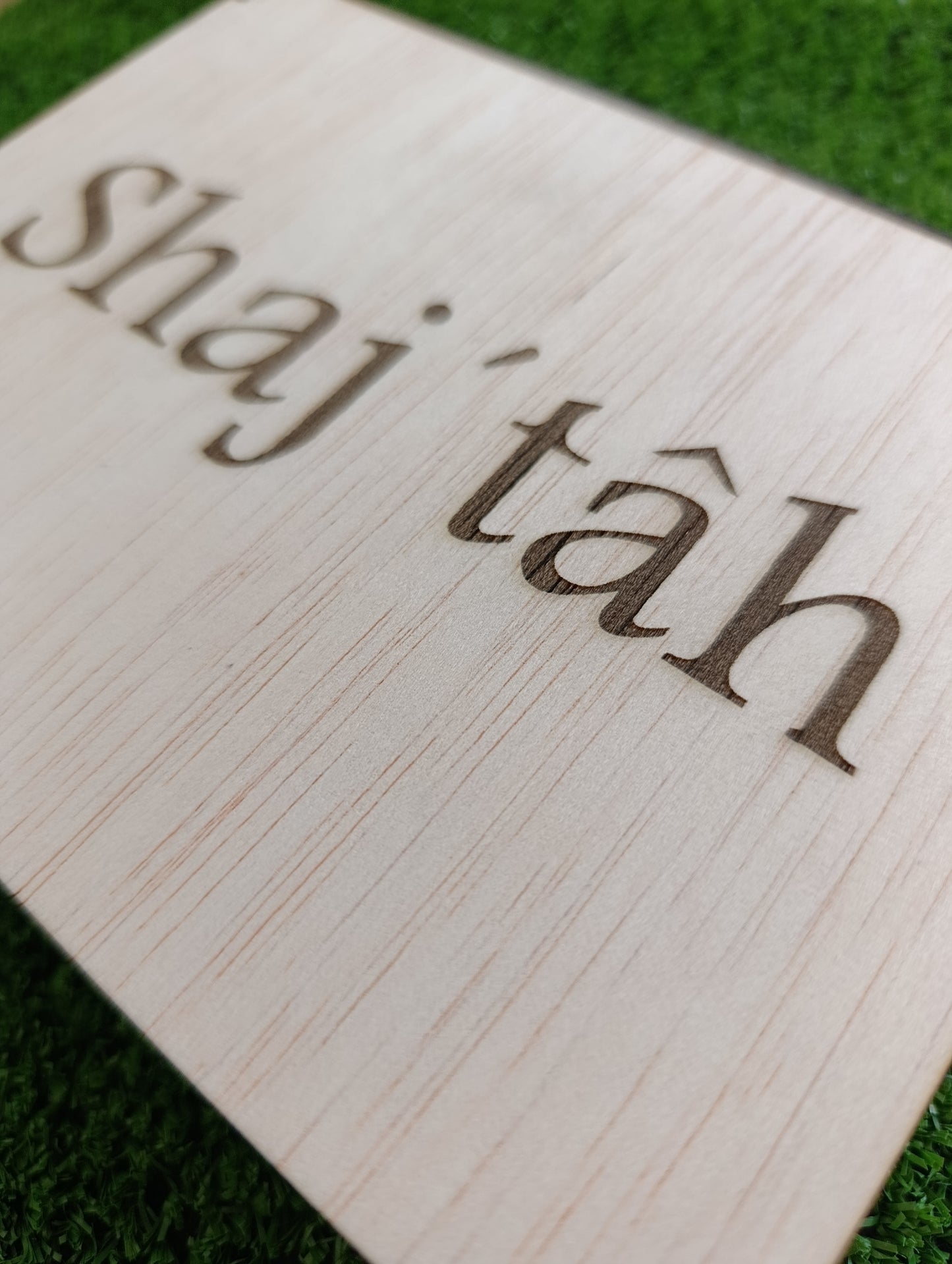 Símbolos Shaj' tâh + cajita madera de Okume