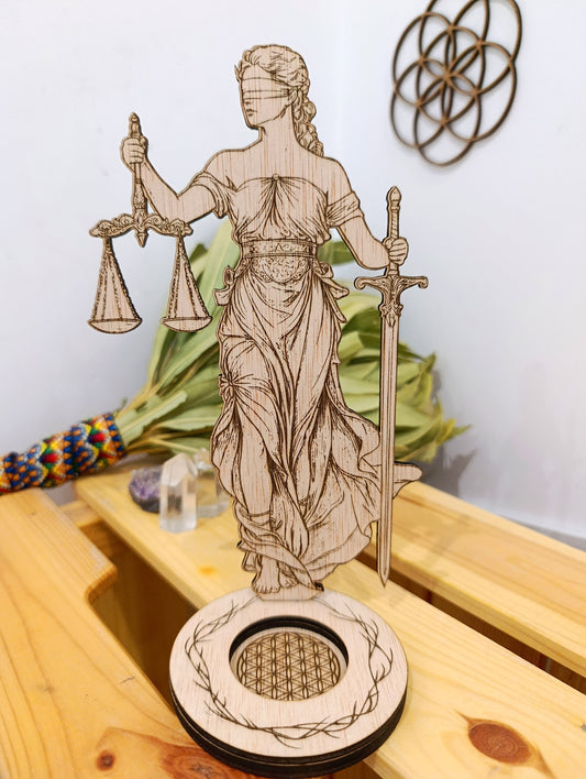 Diosa de la Justicia- Equilibrio, Alineación y Claridad