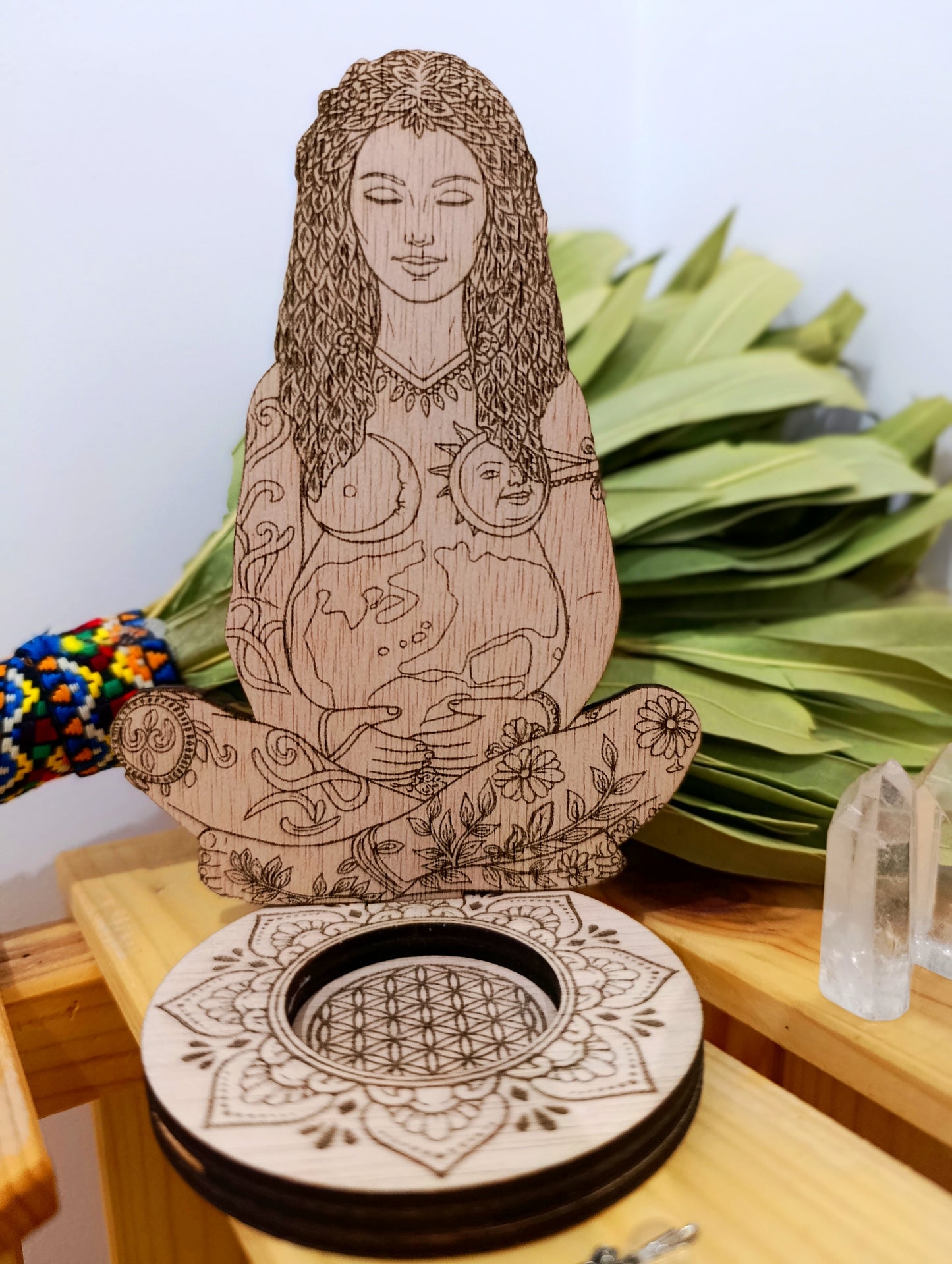 Figura Madre Tierra- raíz, vida y conexión con la naturaleza