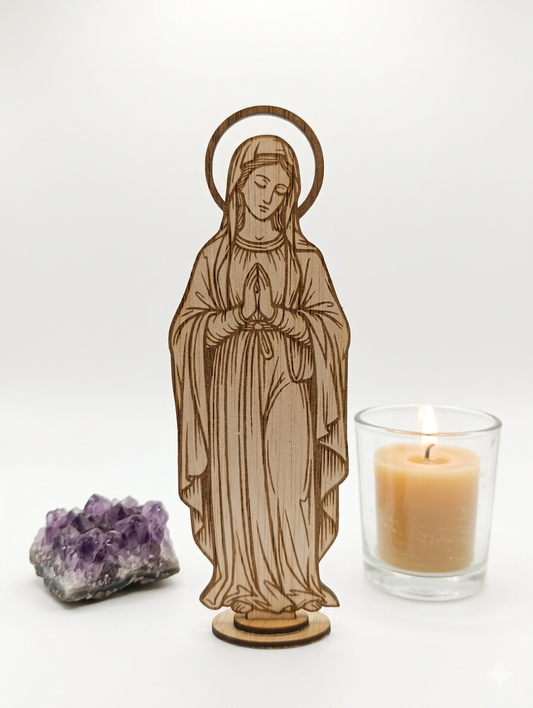 Figura virgen María- amor, paz y protección