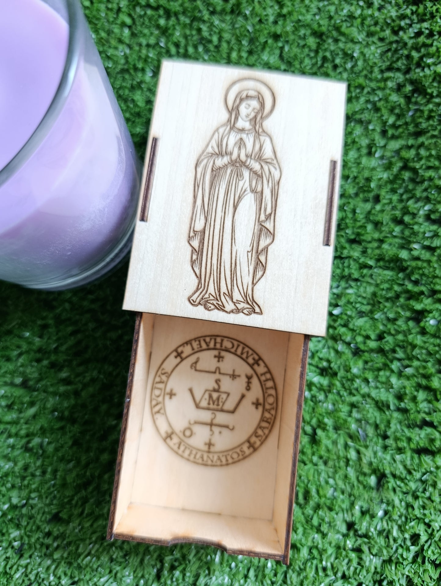 Cajita de cerillas Virgen María y sello del Arcángel Miguel