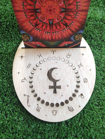 Soporte carta del dia-cruz inversa Lilith