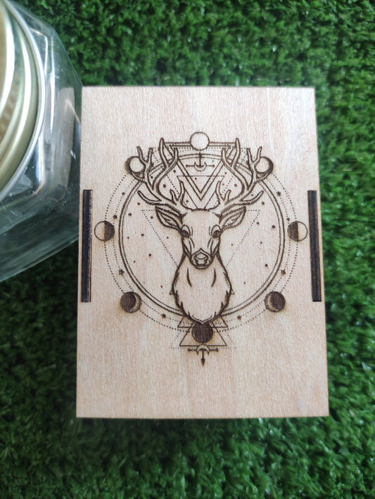 Cajita de cerillas ciervo y árbol de la vida con sol y luna