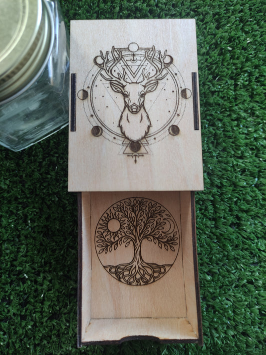 Cajita de Cerillas Ciervo y Árbol de la Vida con Sol y Luna