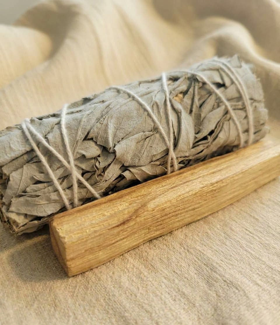 Pack Limpieza Energética · Salvia Blanca y Palo Santo Premium