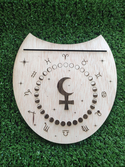 Soporte carta del dia-cruz inversa Lilith